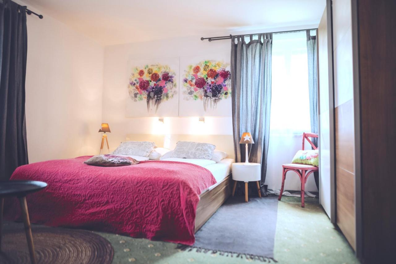 סנט גילגן Das Hotel Stern, B&B Kg - Digital & Contactless Check-In מראה חיצוני תמונה
